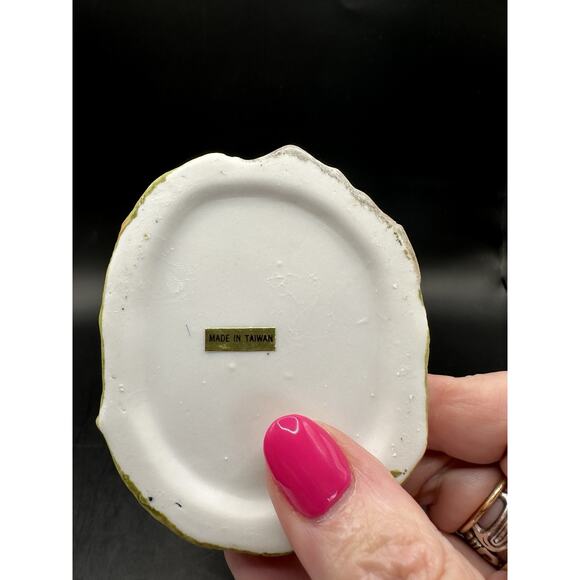 Vintage Porcelain Red Cardinal with White Flowers Figurine Sculpture MINT - Picture 6 of 9